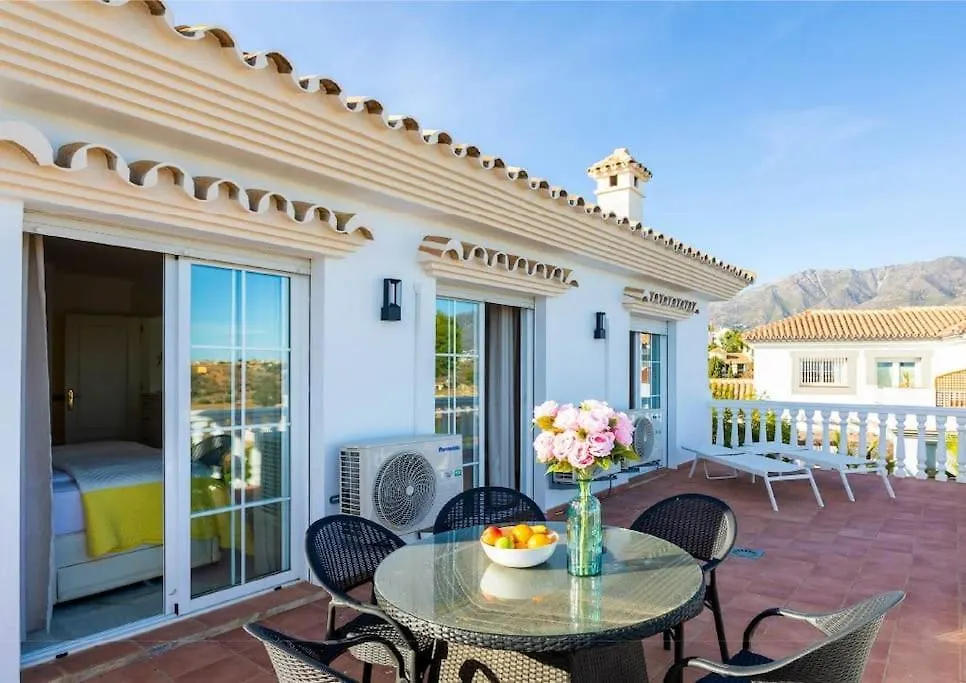 Villa Modern 5 Bedroom Villa, Private Pool, Mijas Golf Santa Fe de los Boliches Spanien