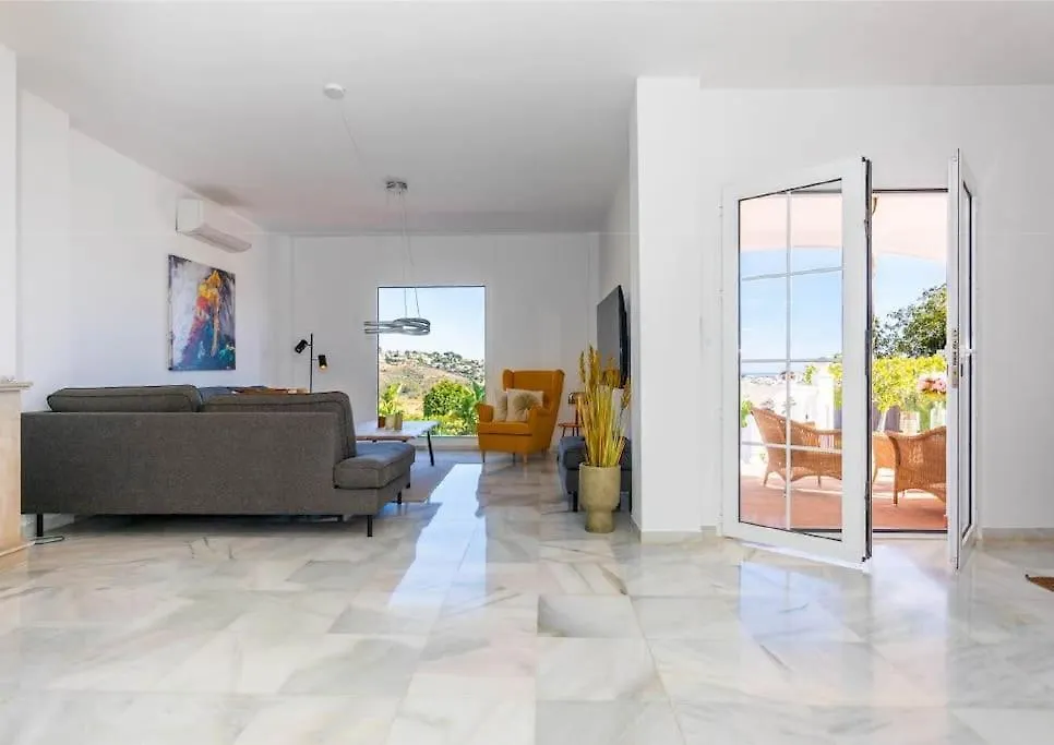 Villa Modern 5 Bedroom Villa, Private Pool, Mijas Golf Santa Fe de los Boliches
